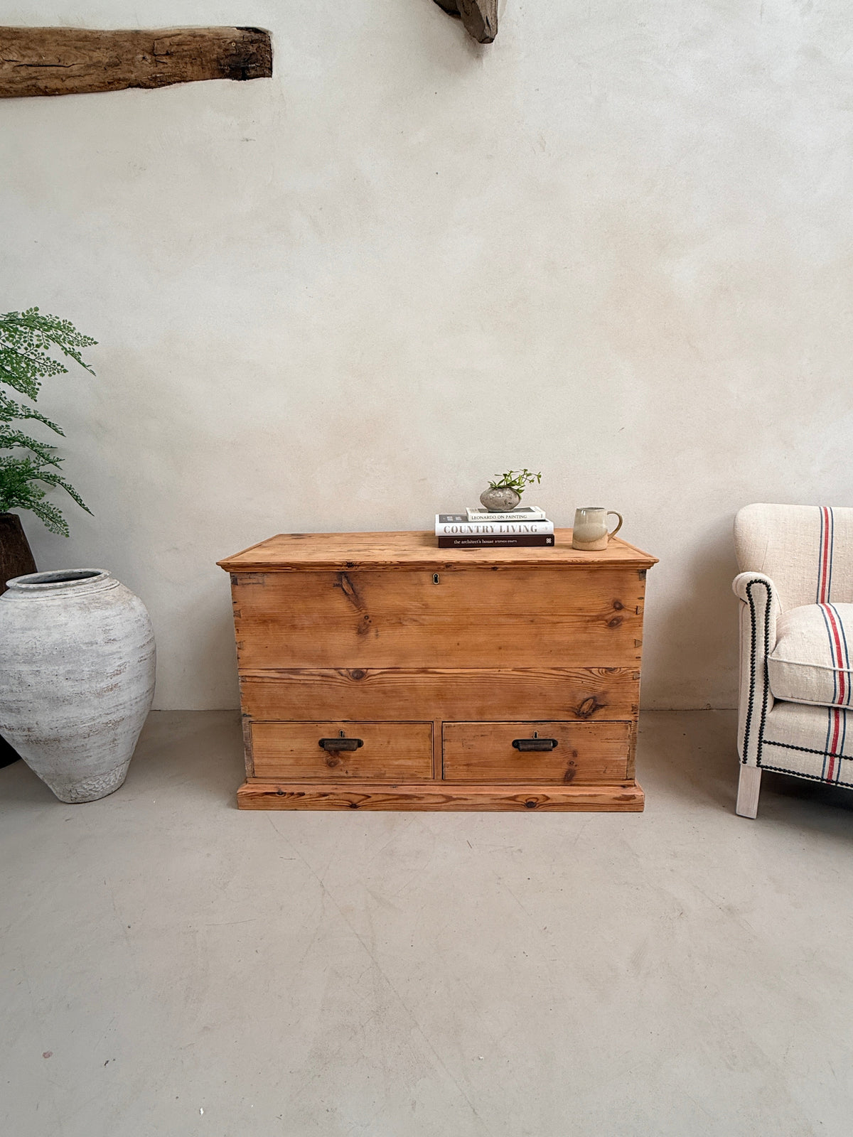 Antique pine blanket box with drawers | Maya